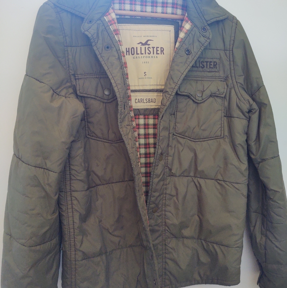 HOLLISTER "Carlsbad-Design" Army Green🪖 Plaid-Lining Coat: Size S